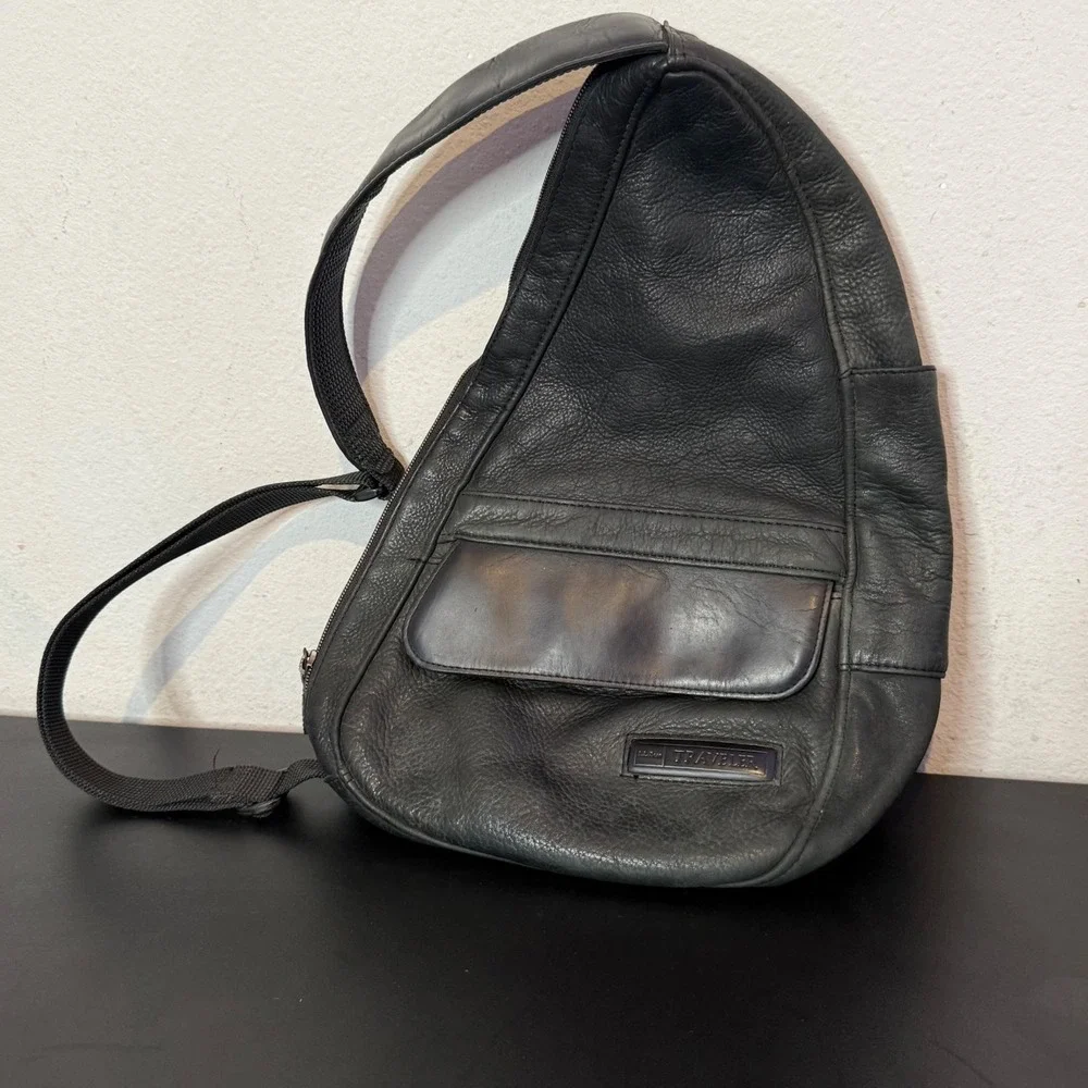 L.L. Bean Traveler Healthy Back Bag AmeriBag Medium Black Leather Sling Backpack